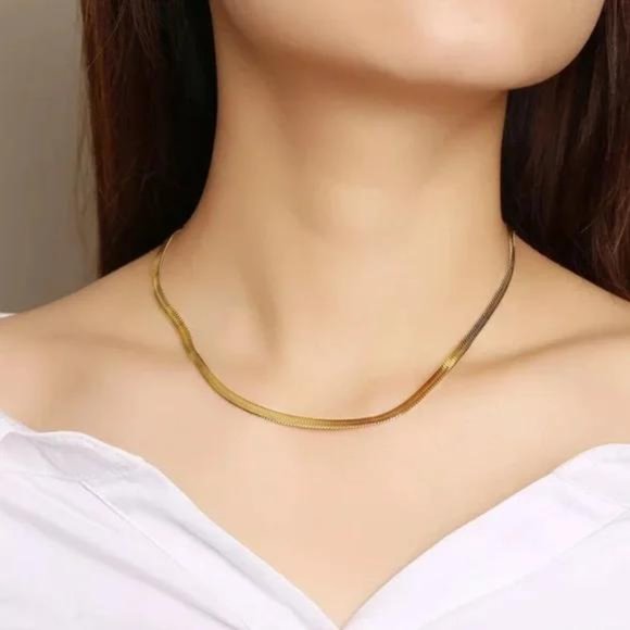 18” NEW GOLD HERRINGBONE SNAKE LINK CHAIN NECKLACE, NICE NECKLACE, CUTE NECKLACE - Picture 3 of 7